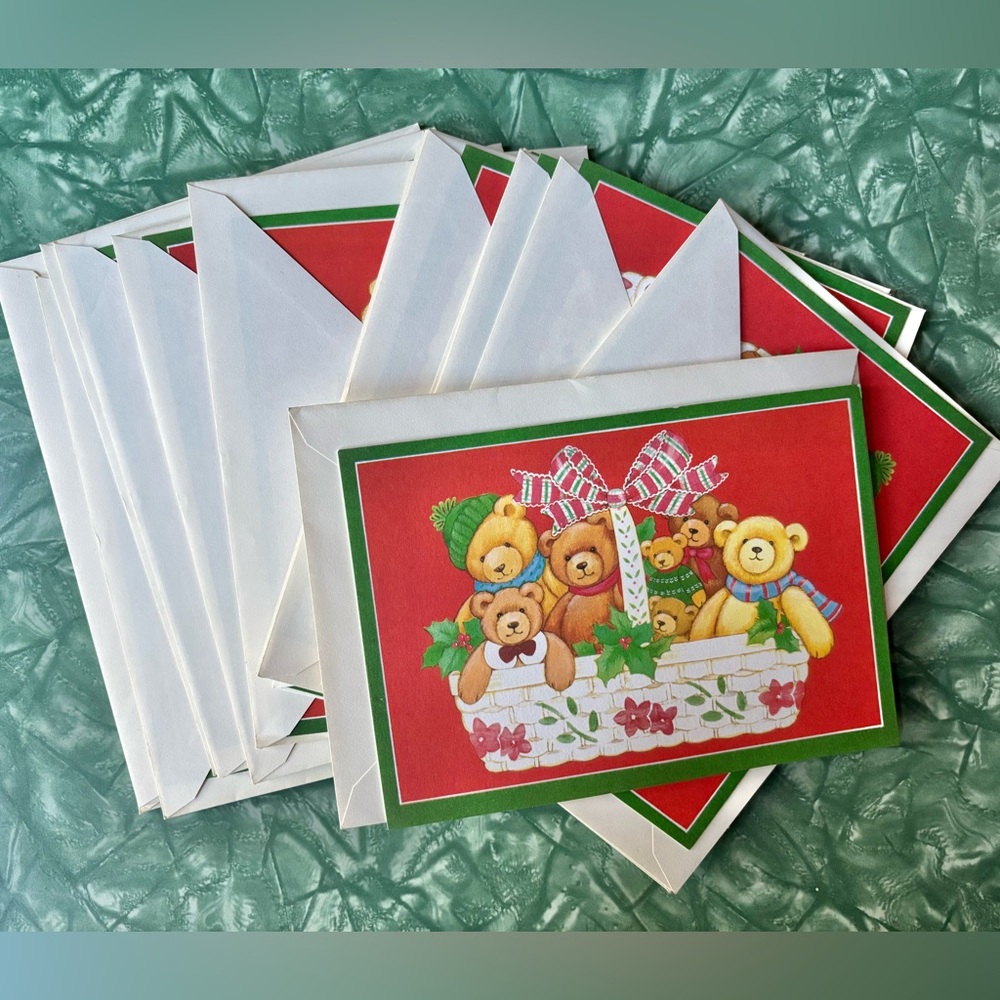 Carlton Cards Holiday Greetings Cards Set of 18 with Envelopes
